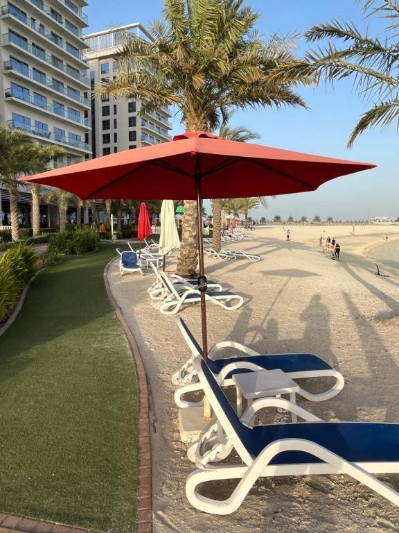 Beach Dream - A Luxury 1 Bedroom Apartment With Direct Beach Access Ras al-Khaimah Bagian luar foto