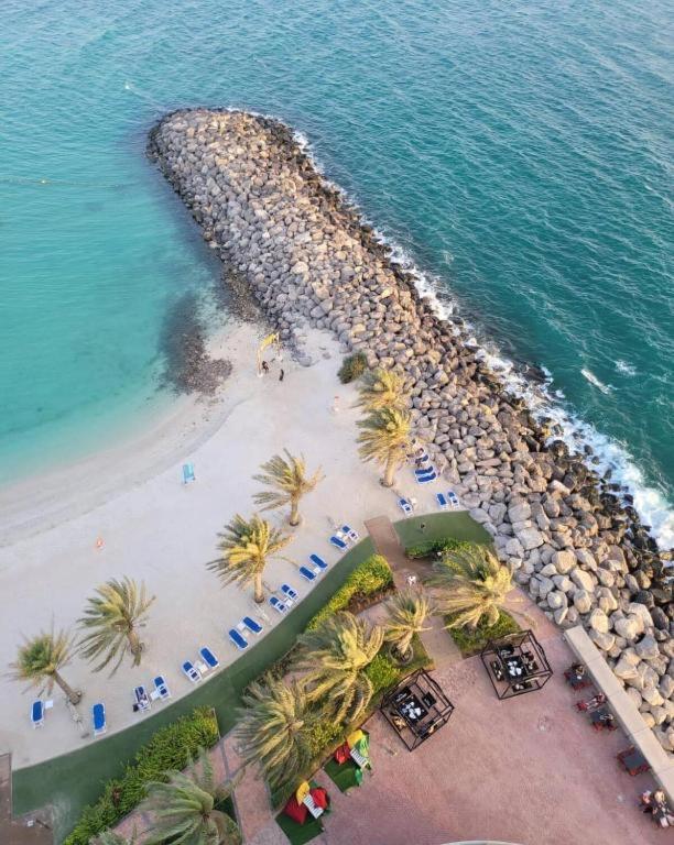 Beach Dream - A Luxury 1 Bedroom Apartment With Direct Beach Access Ras al-Khaimah Bagian luar foto