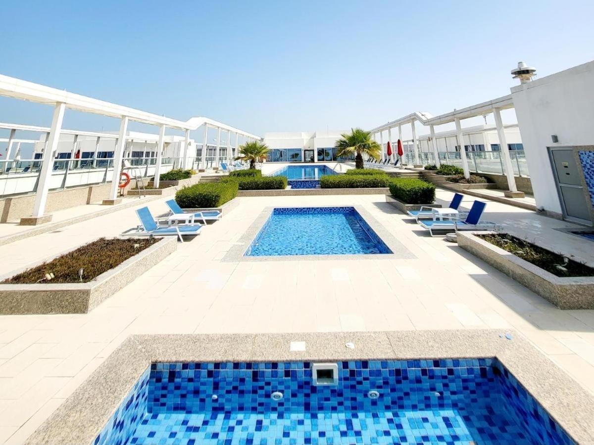 Beach Dream - A Luxury 1 Bedroom Apartment With Direct Beach Access Ras al-Khaimah Bagian luar foto