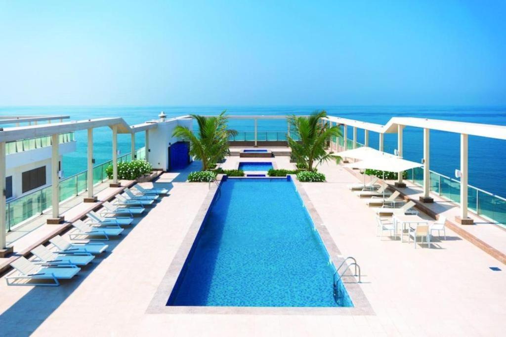 Beach Dream - A Luxury 1 Bedroom Apartment With Direct Beach Access Ras al-Khaimah Bagian luar foto